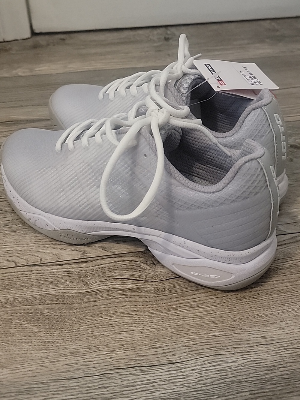 Light Gray Lotto tennis/pickleball shoes - Picture 3 of 3